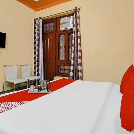 Hotel Oyo Galaxy Plaza Ghaziabad Zewnętrze zdjęcie