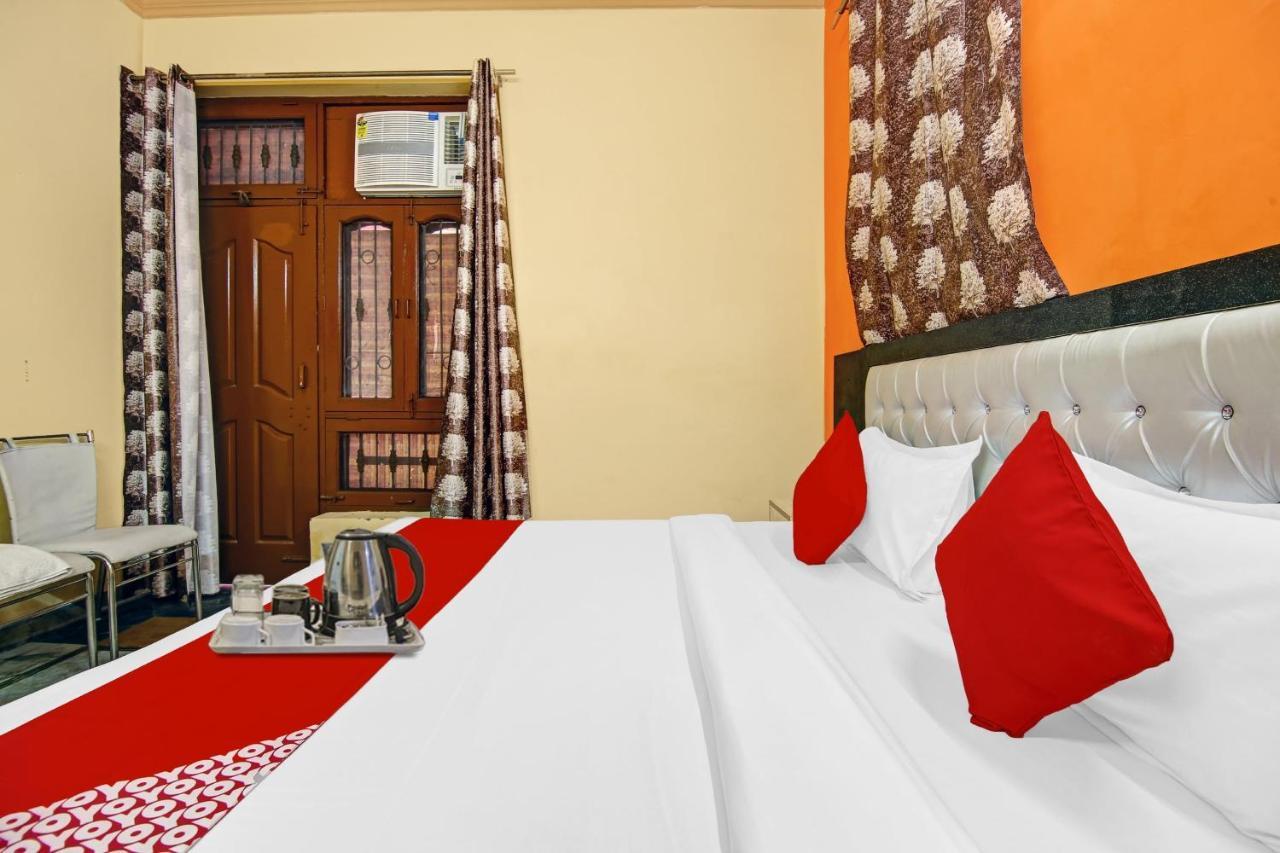 Hotel Oyo Galaxy Plaza Ghaziabad Zewnętrze zdjęcie
