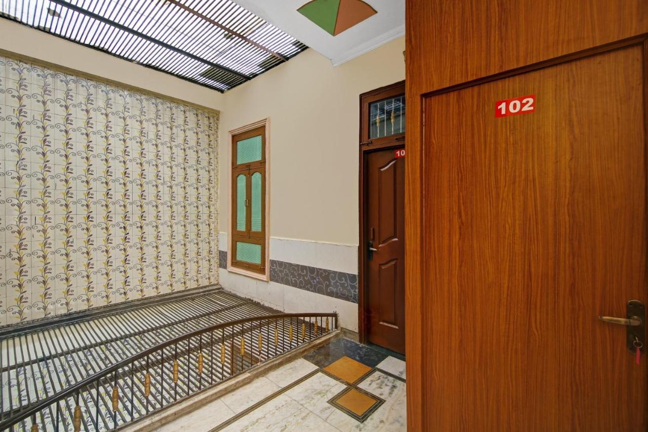 Hotel Oyo Galaxy Plaza Ghaziabad Zewnętrze zdjęcie