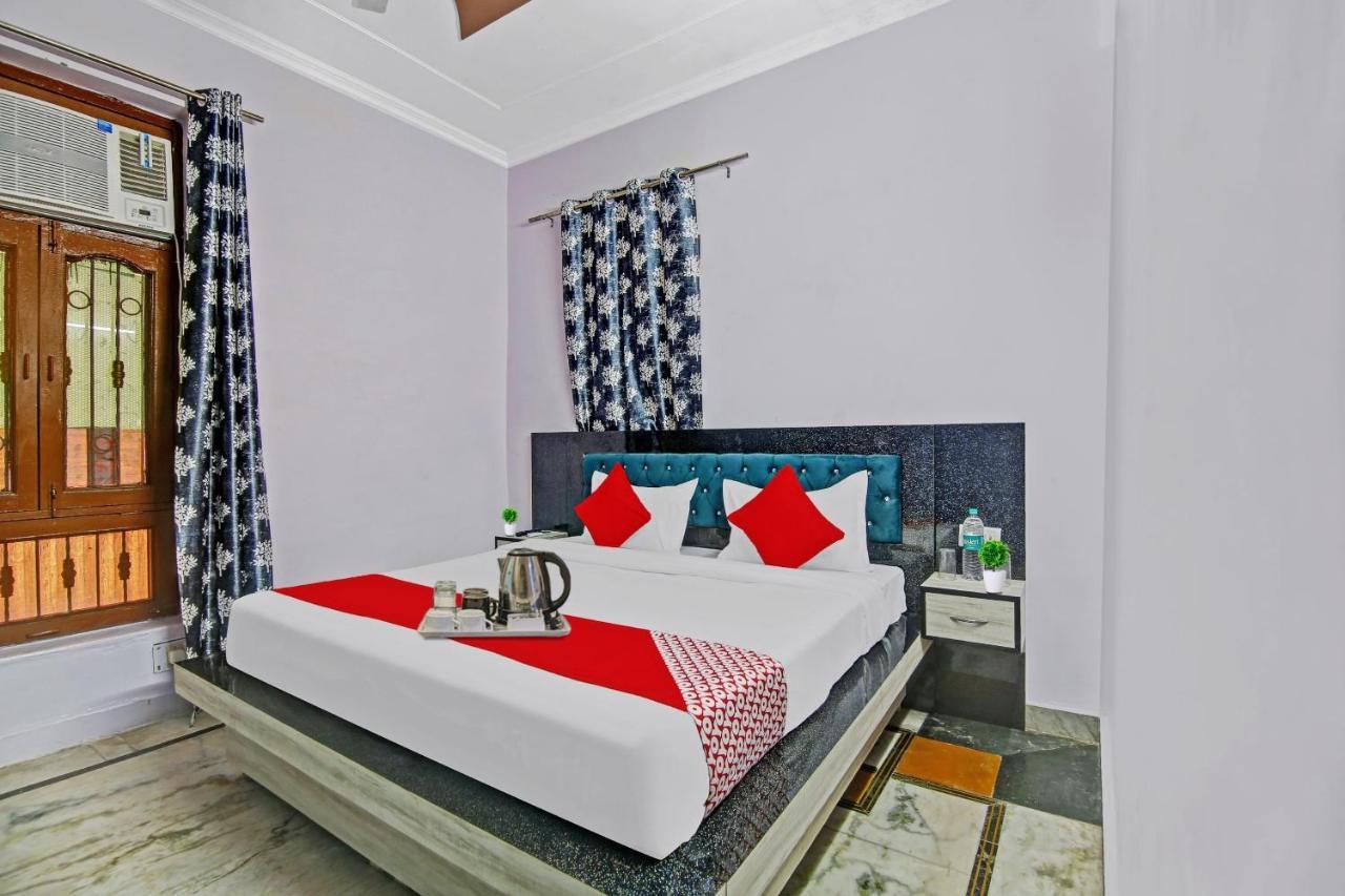 Hotel Oyo Galaxy Plaza Ghaziabad Zewnętrze zdjęcie