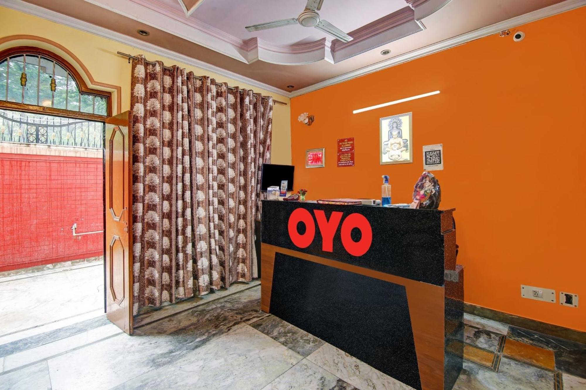 Hotel Oyo Galaxy Plaza Ghaziabad Zewnętrze zdjęcie